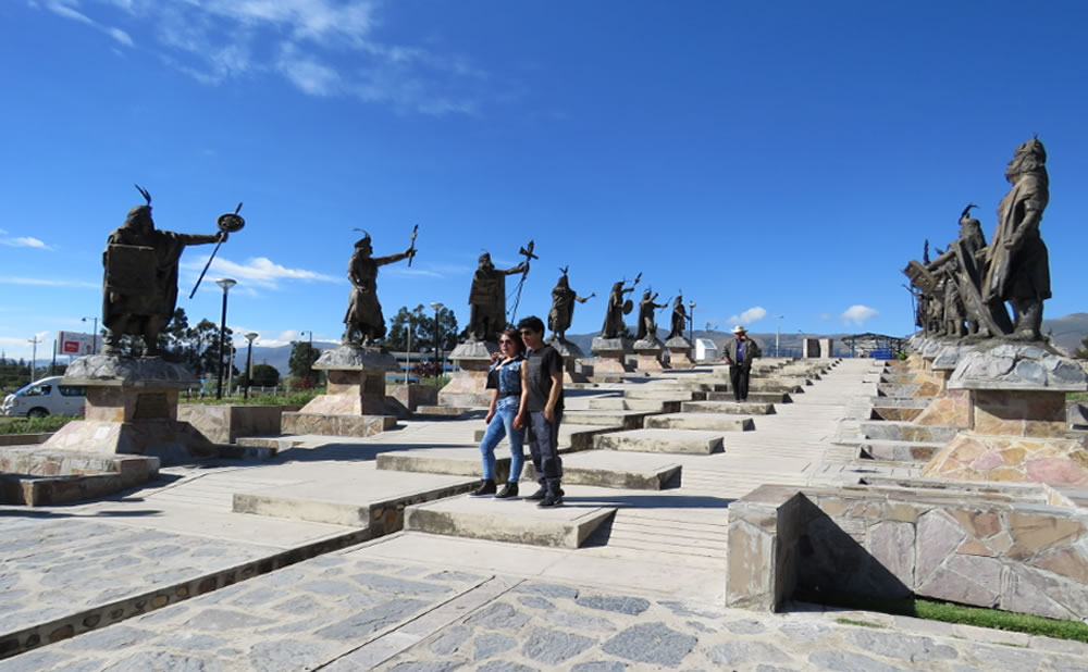 Alameda de los incas monumentos viaje a cajamarca turismo cultural