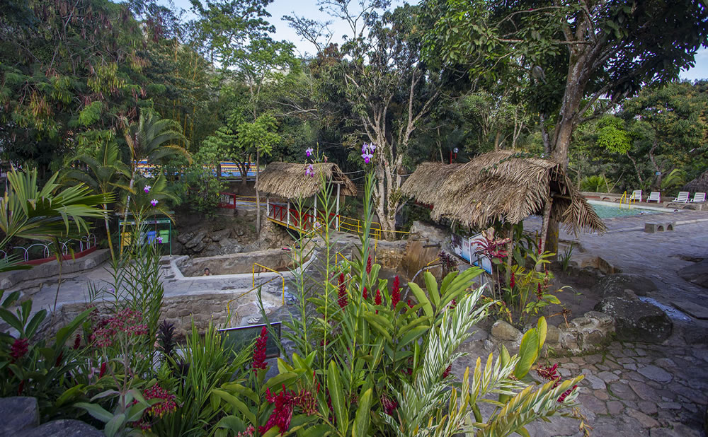 Baños termales de san mateo turismo peru