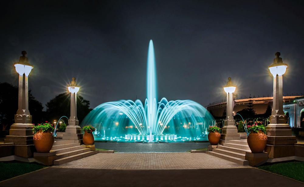 Circuito magico del agua del parque de la reserva muy visitado peru