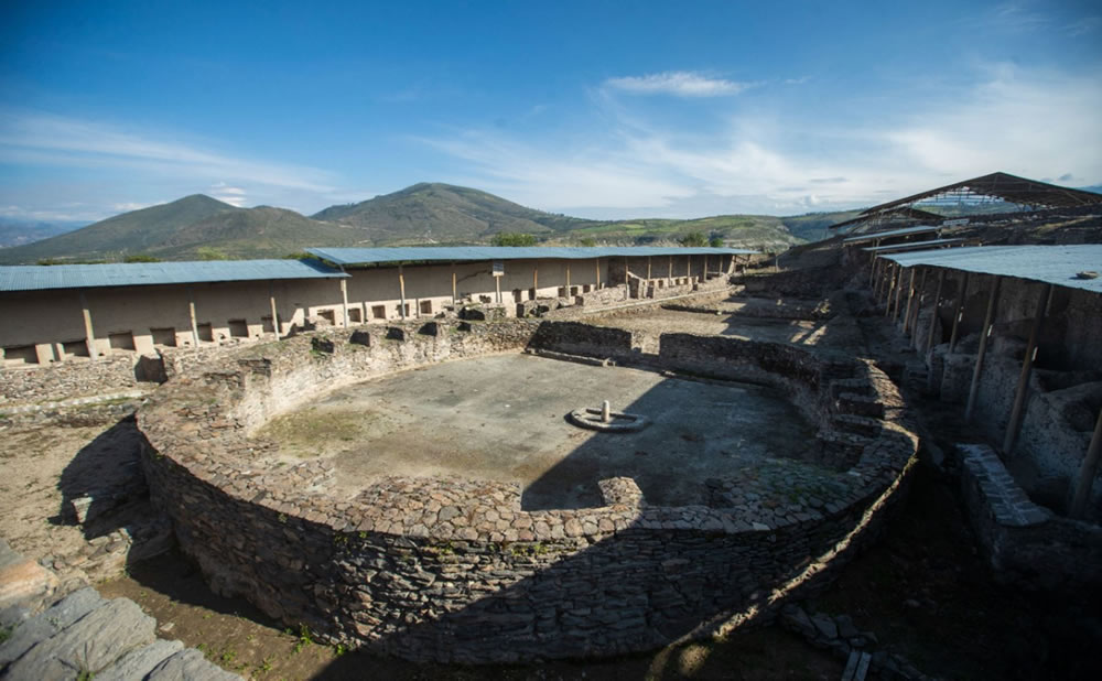 Complejo arqueologico wari turismo cultural nacional