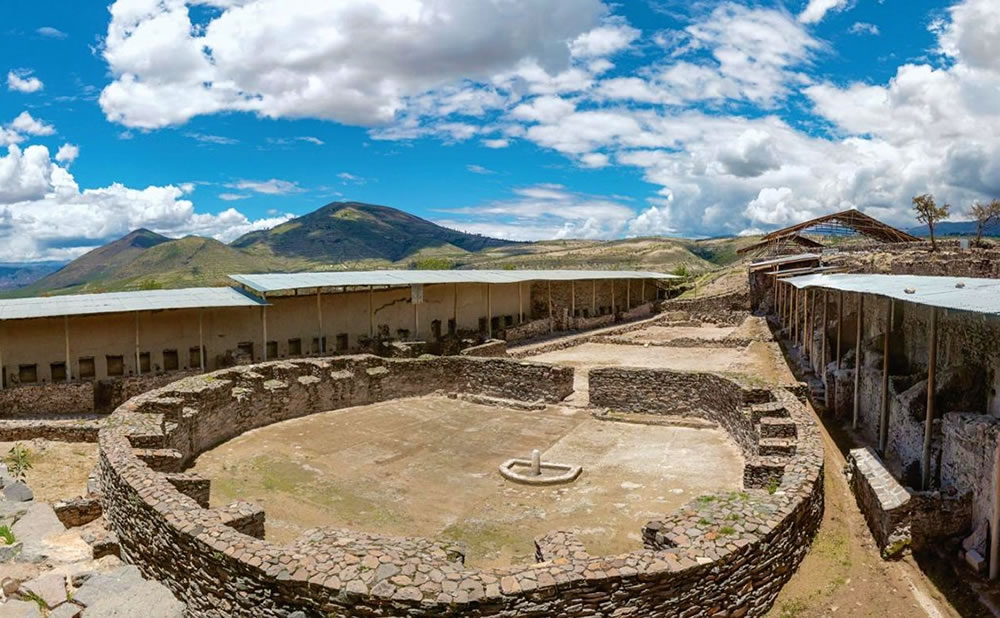 Complejos arqueologicos de ayacuccho viaje turistico